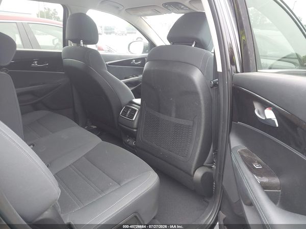 2017 KIA SORENTO 2.4L LX