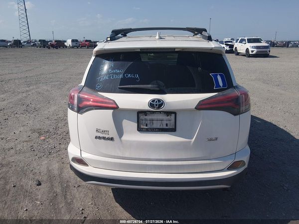 2016 TOYOTA RAV4 XLE