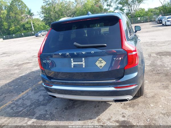 2020 VOLVO XC90