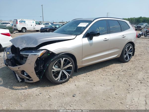 2025 VOLVO XC60 B5 ULTRA