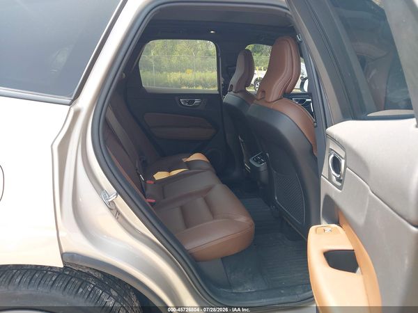 2025 VOLVO XC60 B5 ULTRA