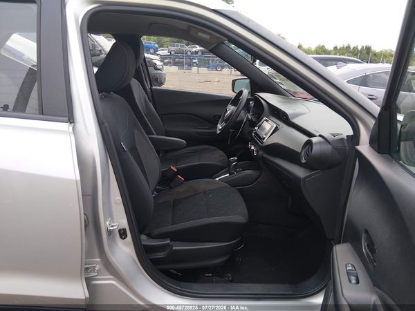 2019 NISSAN KICKS S