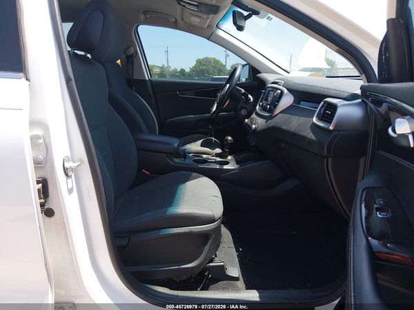 2016 KIA SORENTO 2.4L LX