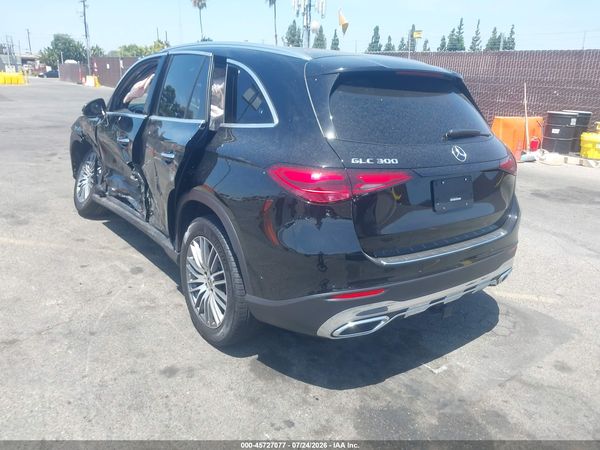 2026 MERCEDES-BENZ GLC 300 SUV