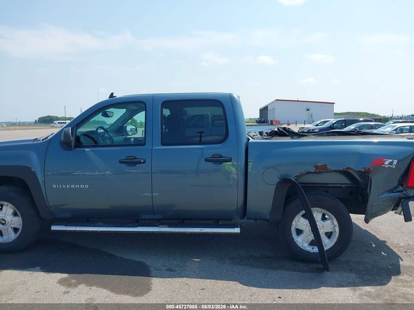 2013 CHEVROLET SILVERADO 1500 LT — I117