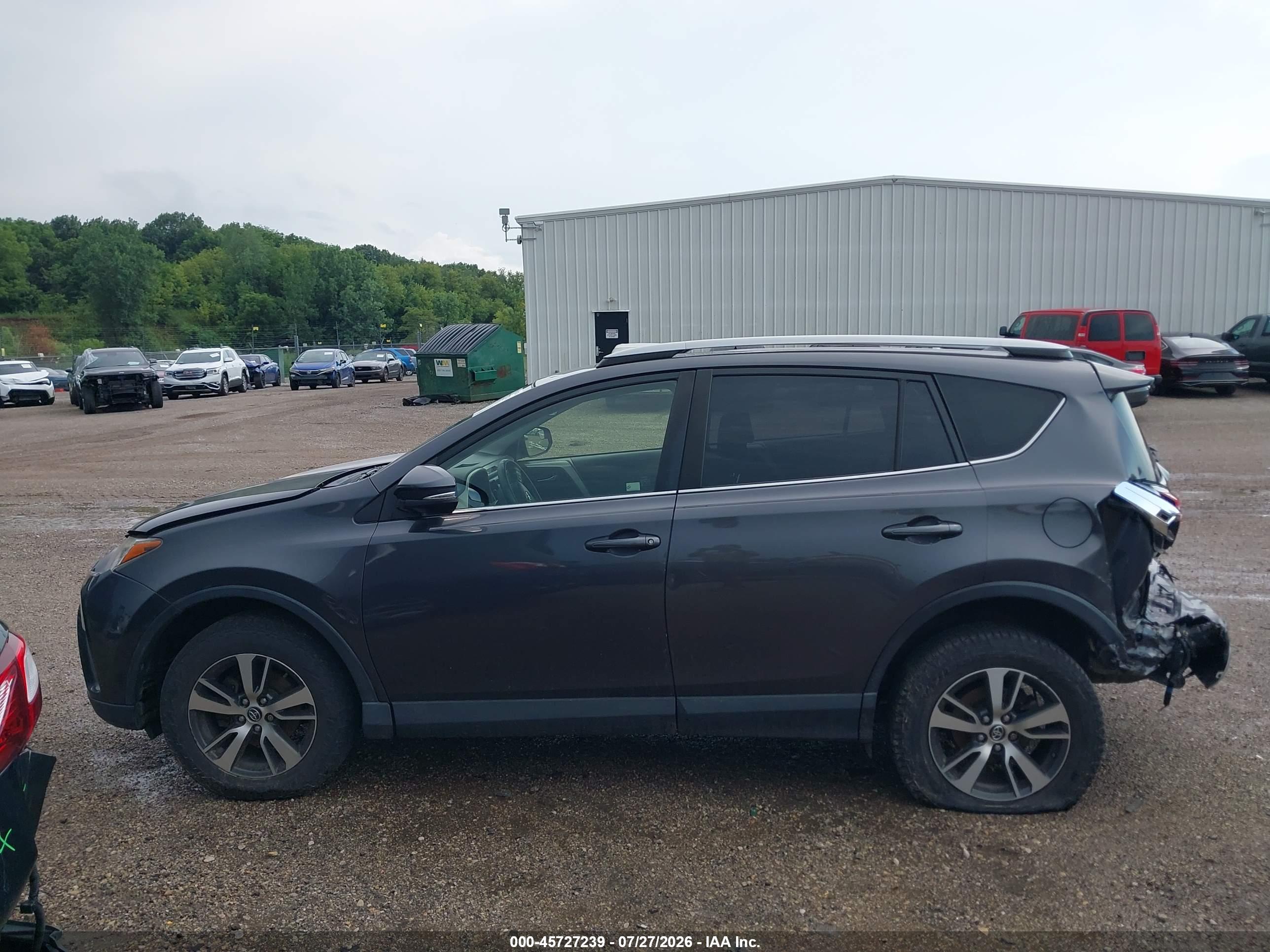 2017 TOYOTA RAV4 XLE