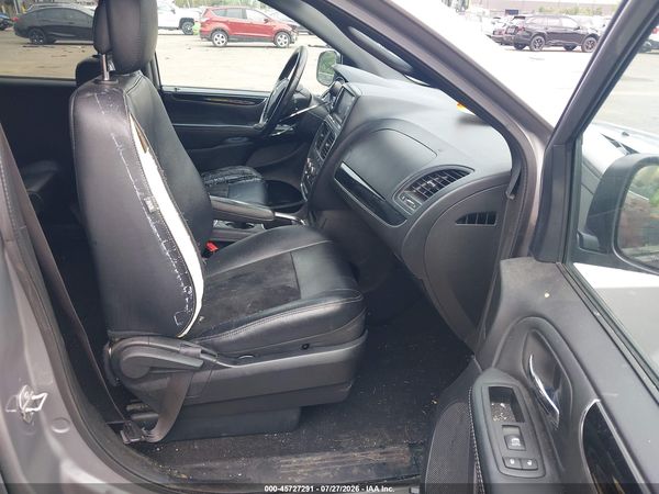 2016 DODGE GRAND CARAVAN SXT — I5
