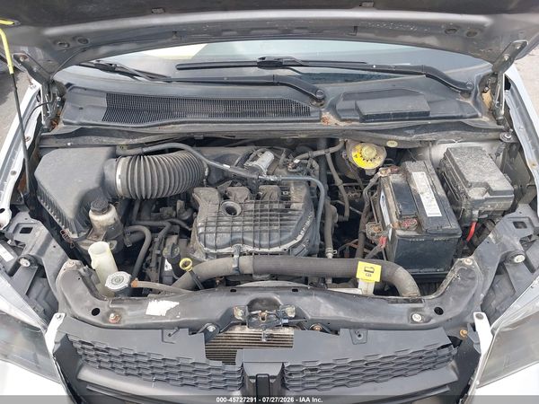 2016 DODGE GRAND CARAVAN SXT — I10