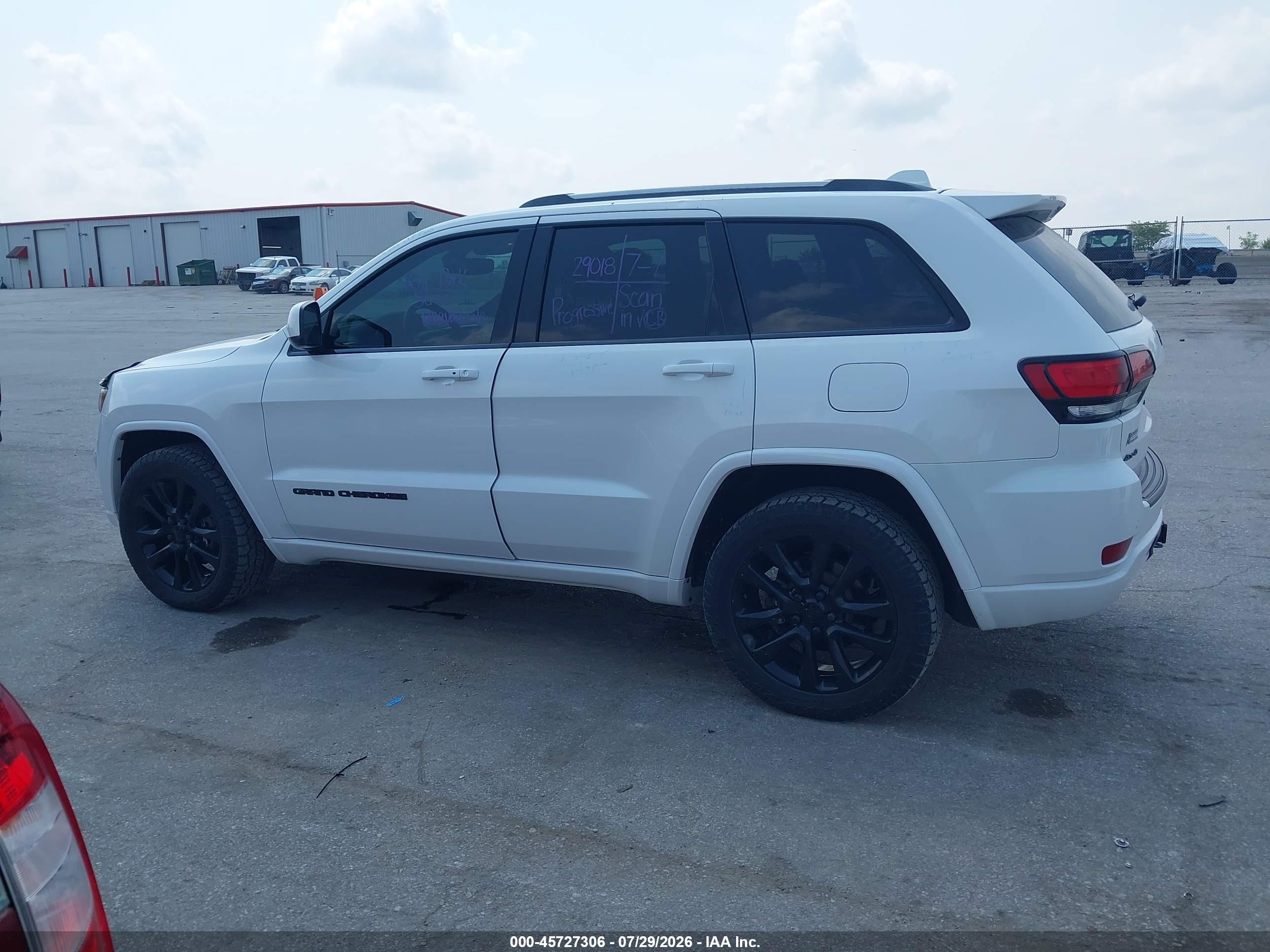 2019 JEEP GRAND CHEROKEE LAREDO