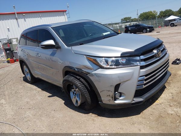 2017 TOYOTA HIGHLANDER LIMITED