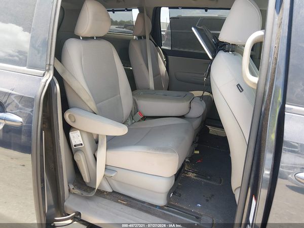 2016 KIA SEDONA LX