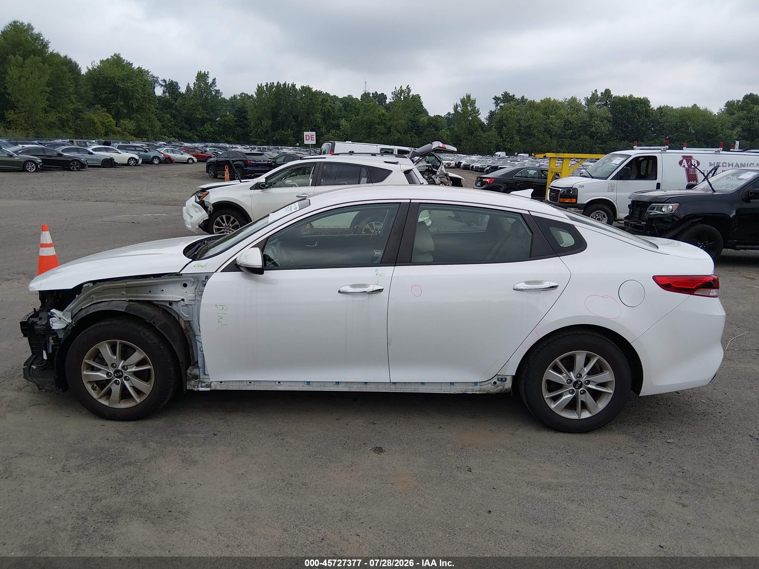 2016 KIA OPTIMA LX