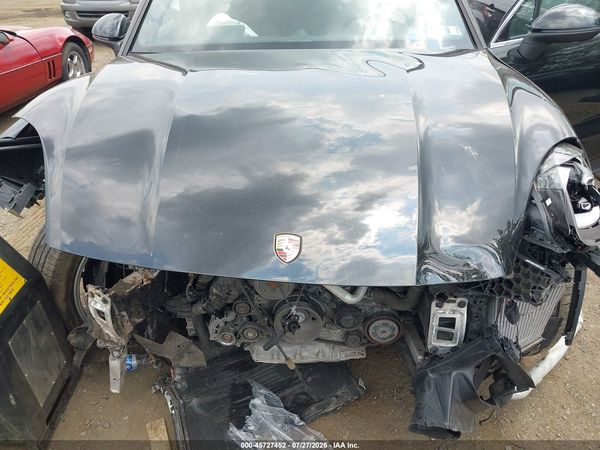 2019 PORSCHE CAYENNE