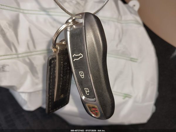 2019 PORSCHE CAYENNE