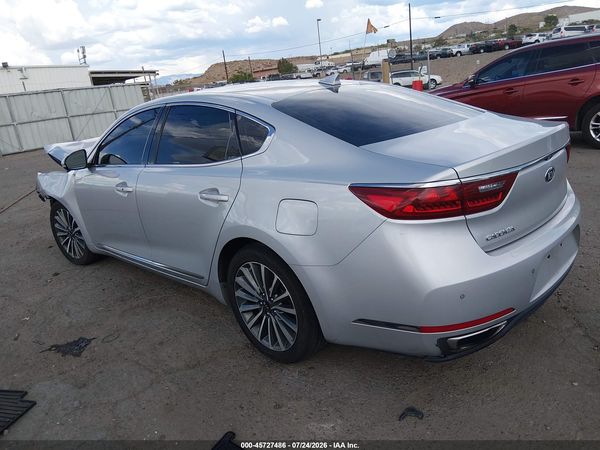 2018 KIA CADENZA PREMIUM
