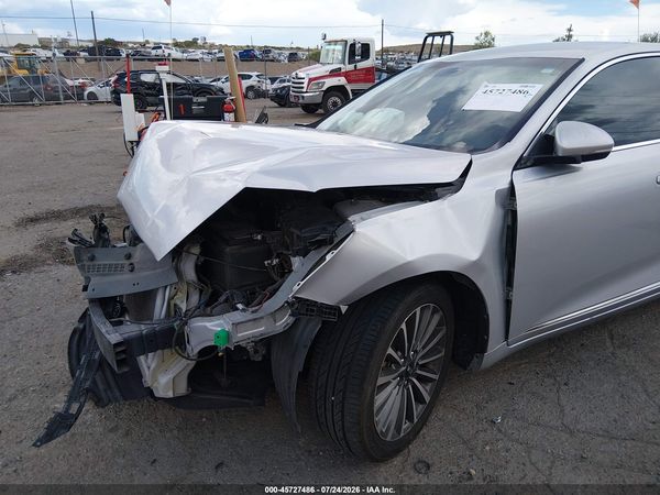 2018 KIA CADENZA PREMIUM