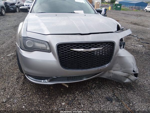 2018 CHRYSLER 300 TOURING — I6
