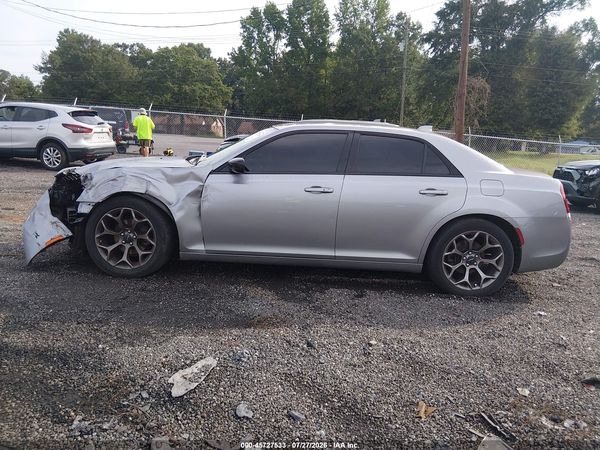 2018 CHRYSLER 300 TOURING — I117