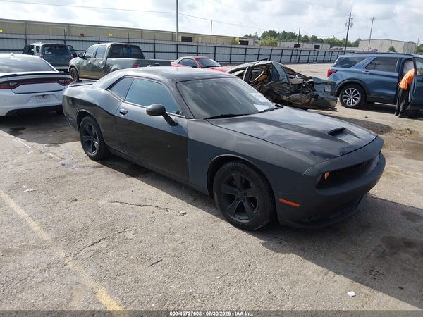 2016 DODGE CHALLENGER SXT