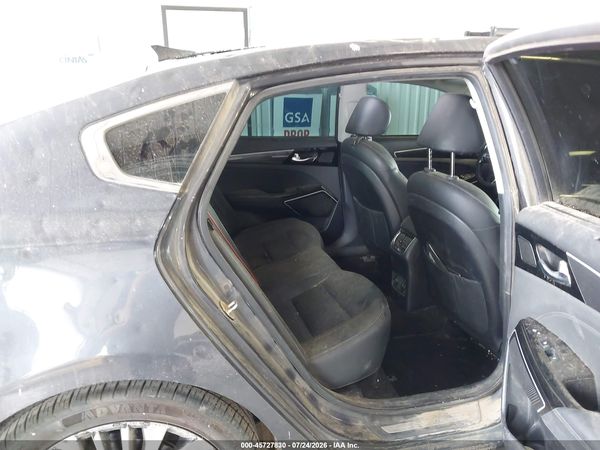2017 KIA CADENZA LIMITED