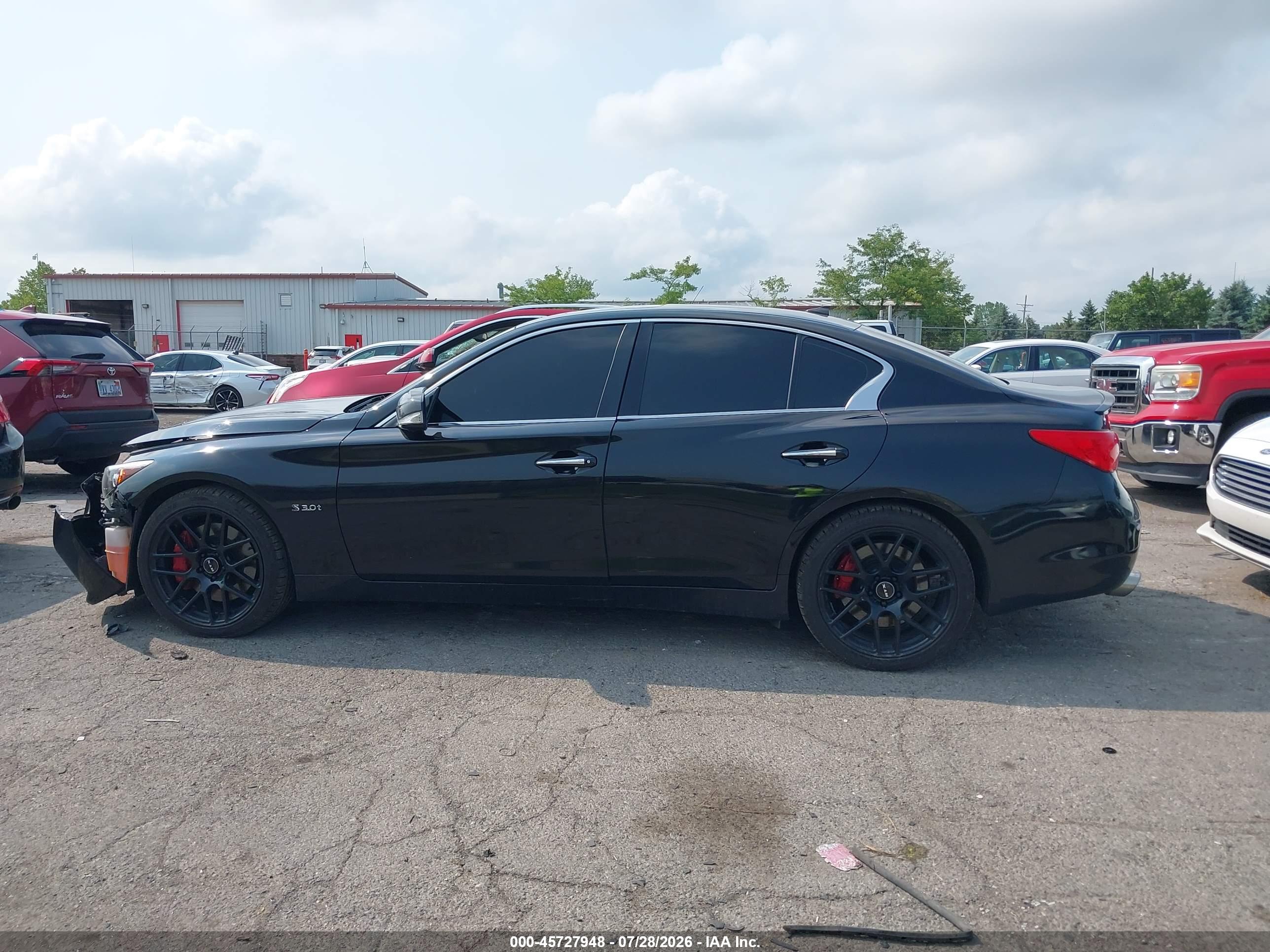 2017 INFINITI Q50