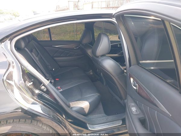2017 INFINITI Q50