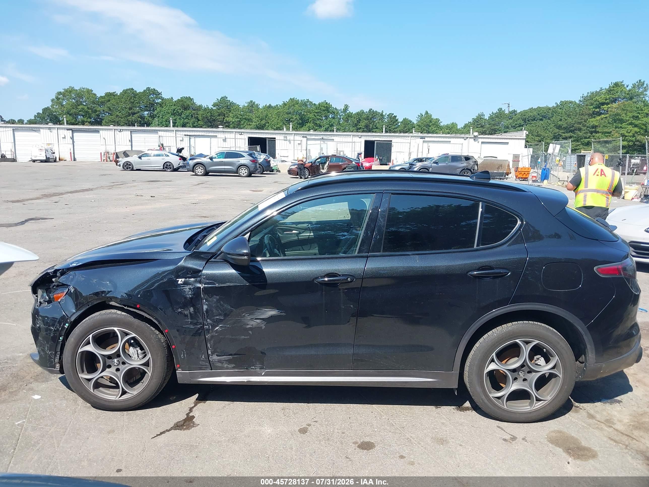 2024 ALFA ROMEO STELVIO TI AWD