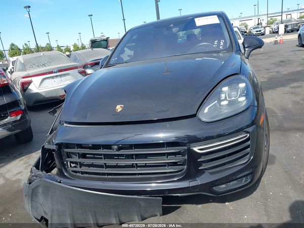 2016 PORSCHE CAYENNE TURBO/TURBO S