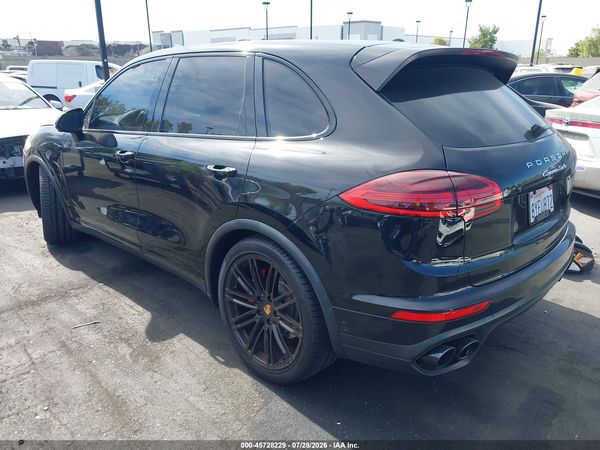 2016 PORSCHE CAYENNE TURBO/TURBO S
