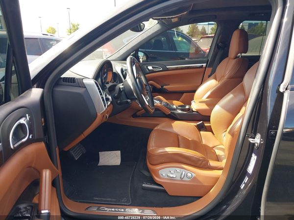 2016 PORSCHE CAYENNE TURBO/TURBO S