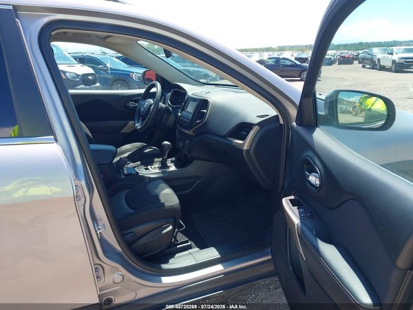 2018 JEEP CHEROKEE LATITUDE 4X4