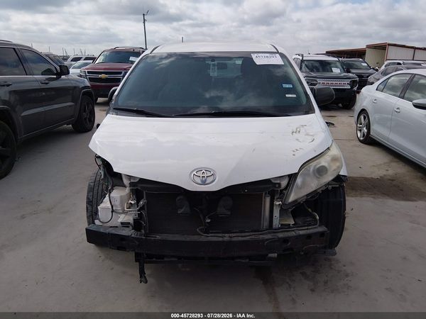 2017 TOYOTA SIENNA L 7 PASSENGER