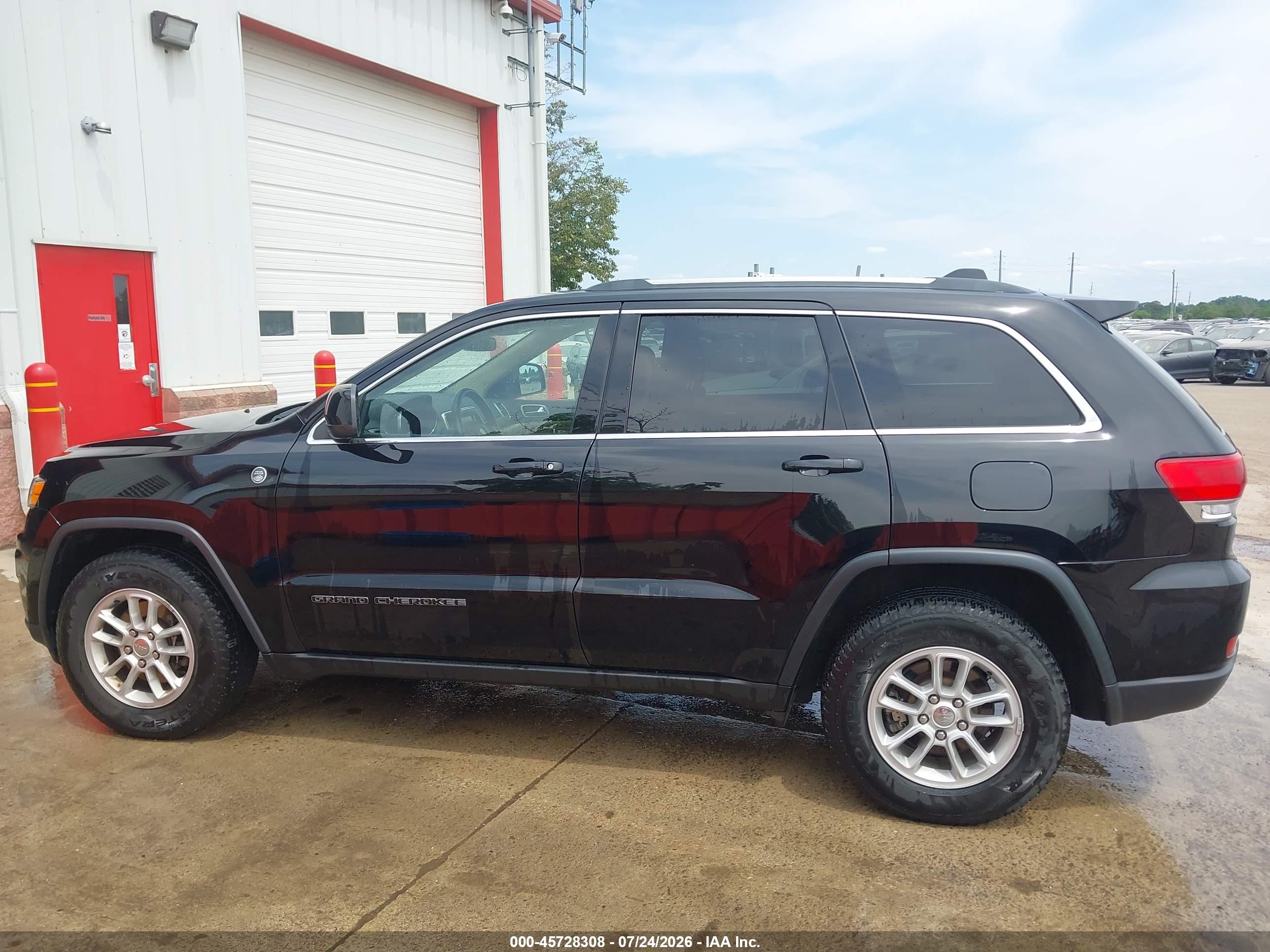 2019 JEEP GRAND CHEROKEE LAREDO E 4X4