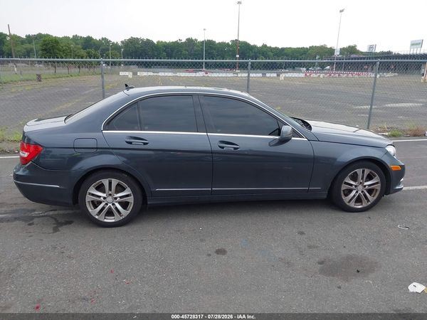 2014 MERCEDES-BENZ C 300 LUXURY 4MATIC