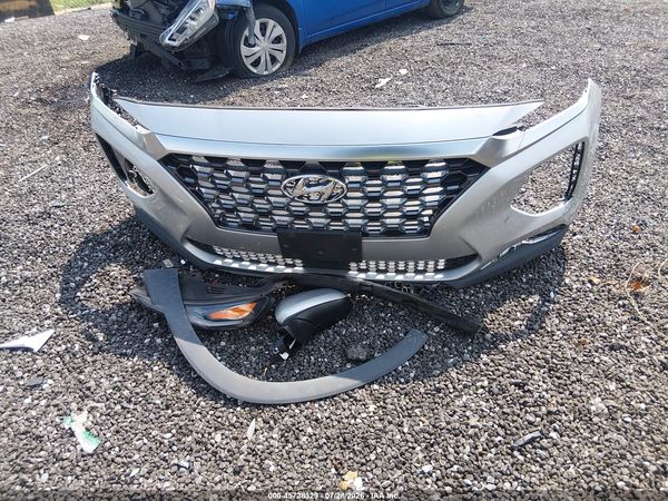 2019 HYUNDAI SANTA FE SE
