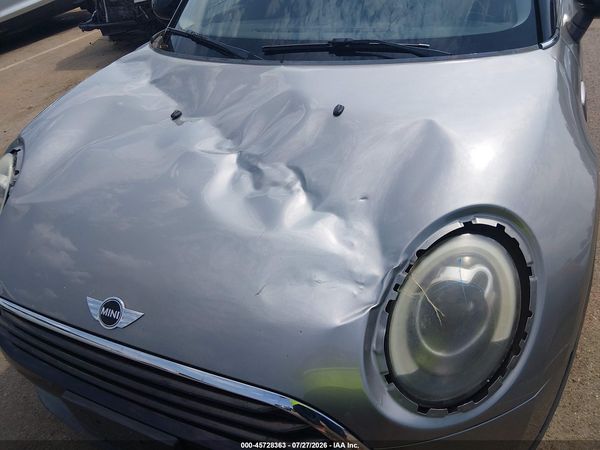 2016 MINI CLUBMAN COOPER