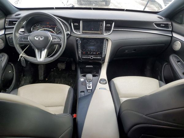 2022 INFINITI QX55 Essential