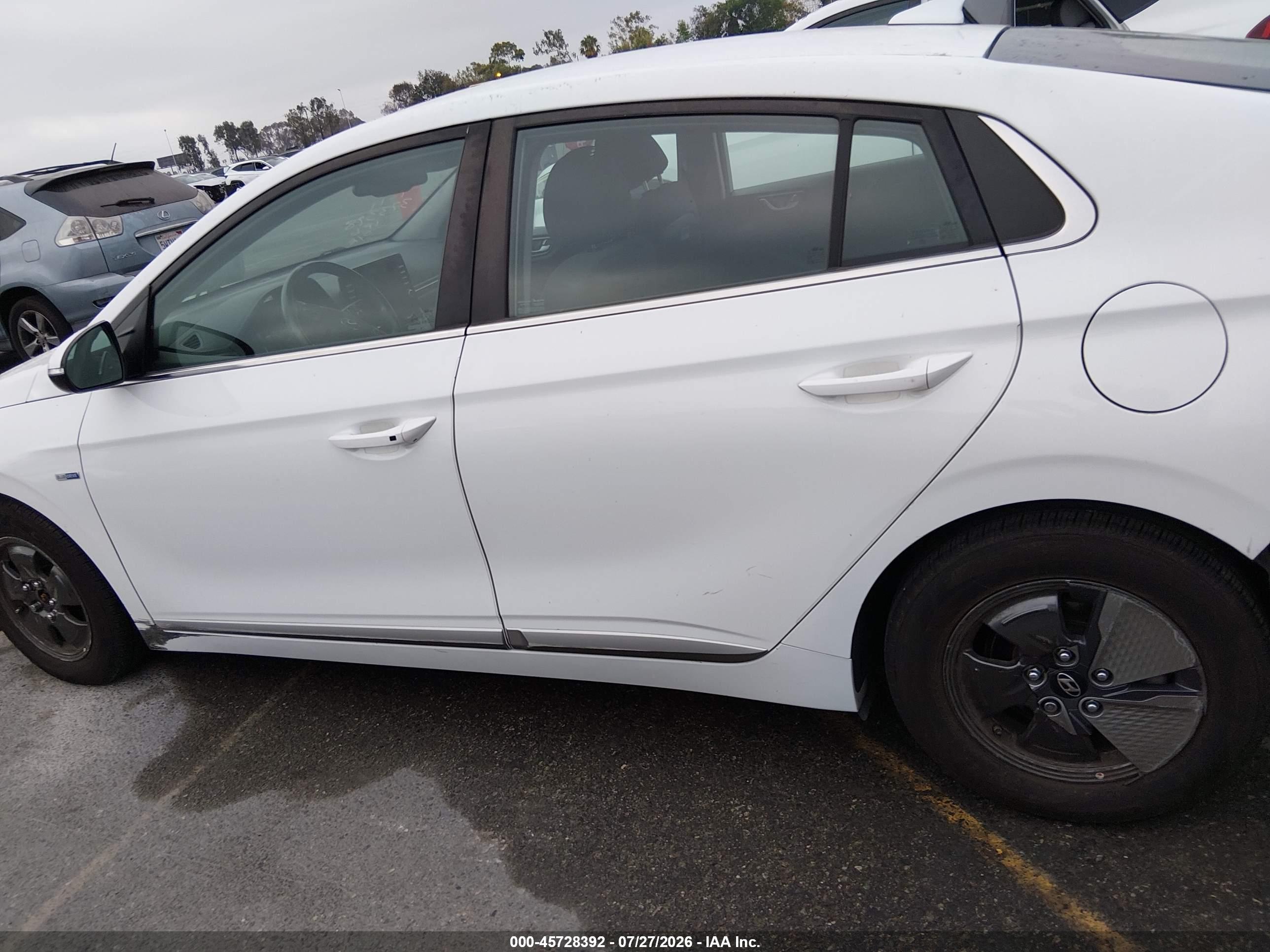 2020 HYUNDAI IONIQ HYBRID SE