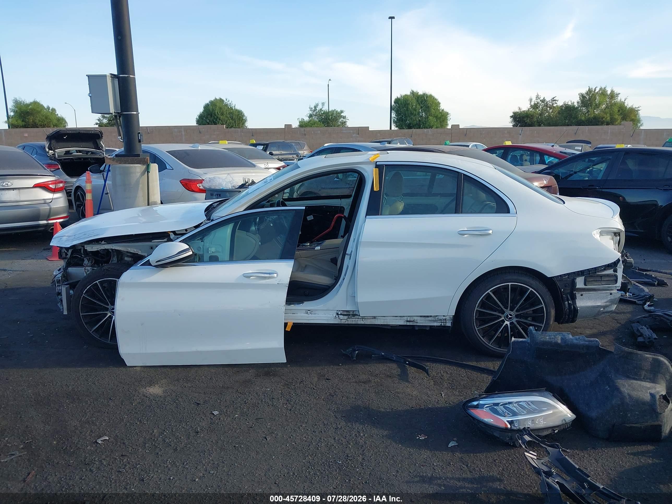 2019 MERCEDES-BENZ C 300 C300