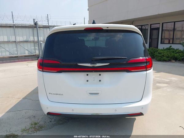 2024 CHRYSLER PACIFICA TOURING L — I119