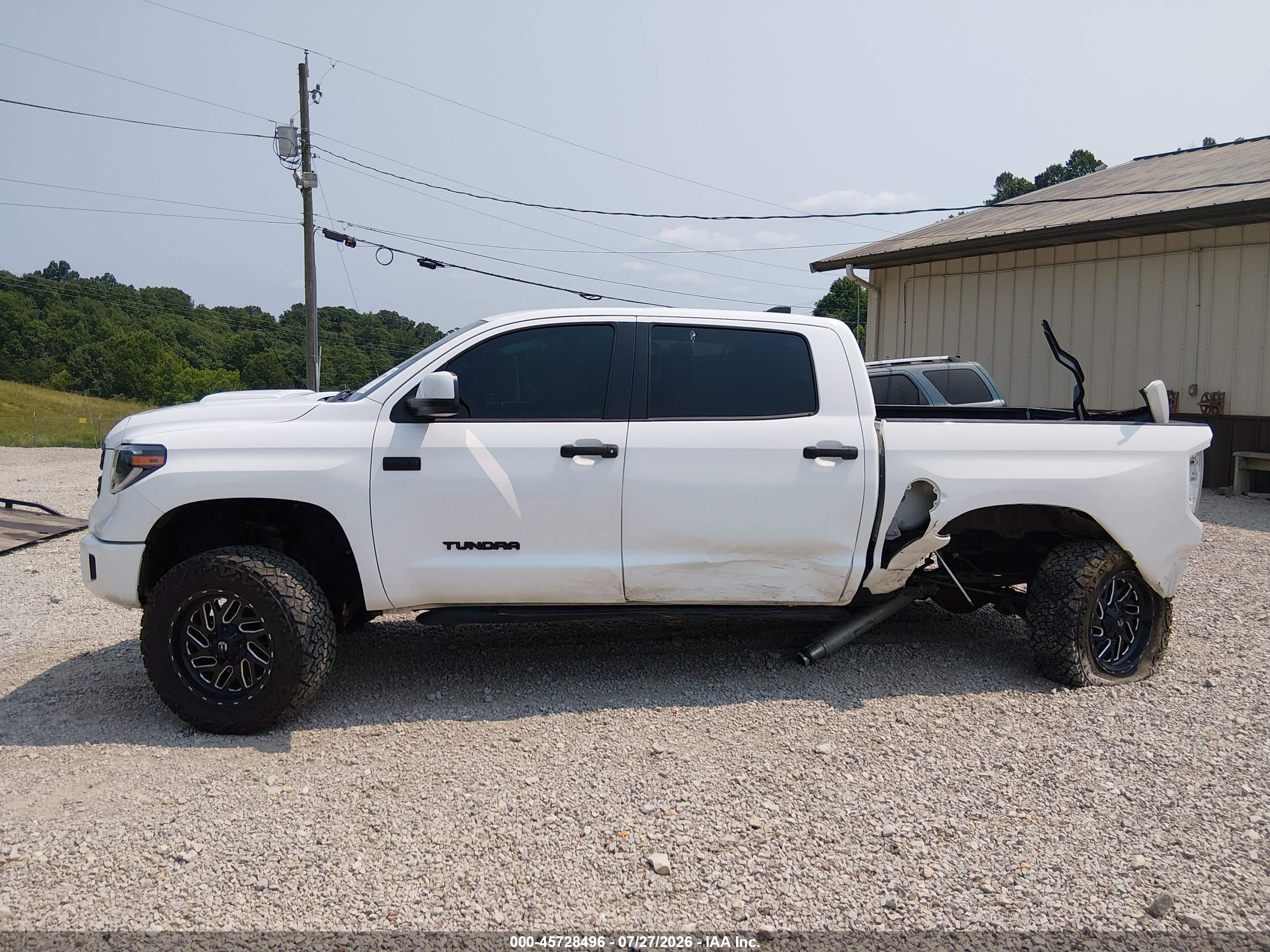 2020 TOYOTA TUNDRA SR5
