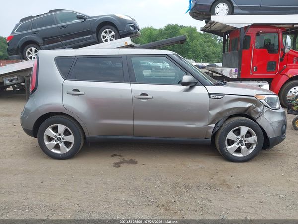 2018 KIA SOUL Base