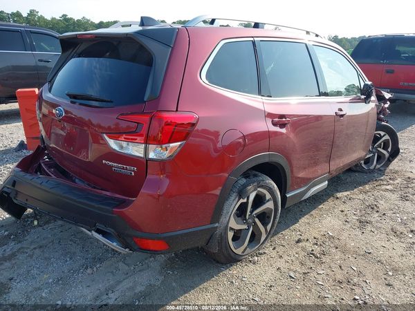 2024 SUBARU FORESTER — I4
