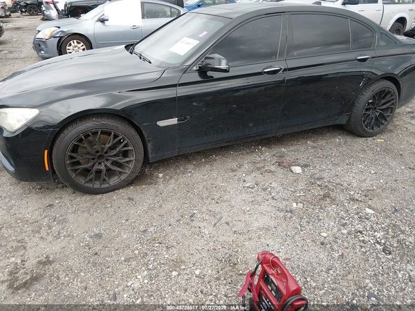 2014 BMW 740LI