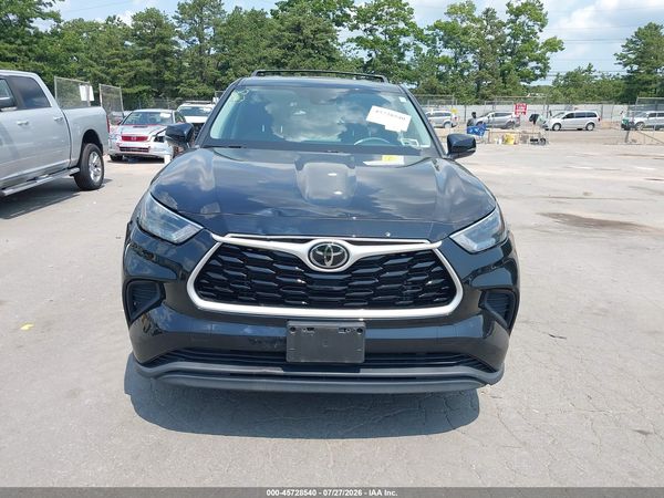 2022 TOYOTA HIGHLANDER L