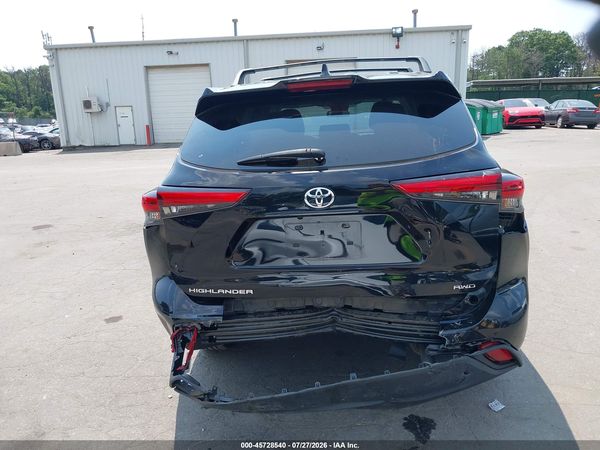2022 TOYOTA HIGHLANDER L
