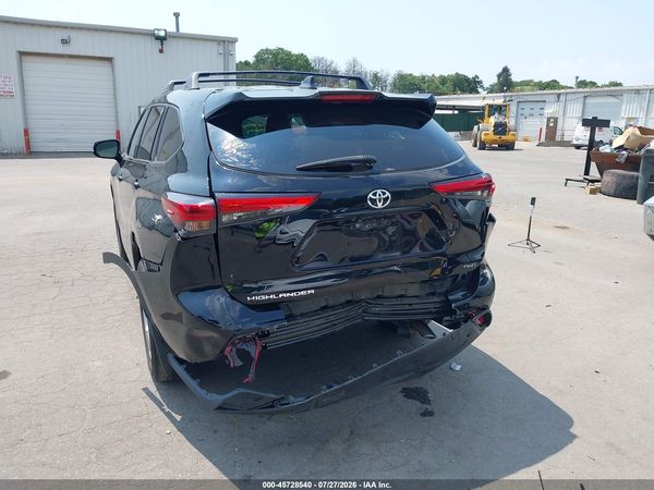 2022 TOYOTA HIGHLANDER L