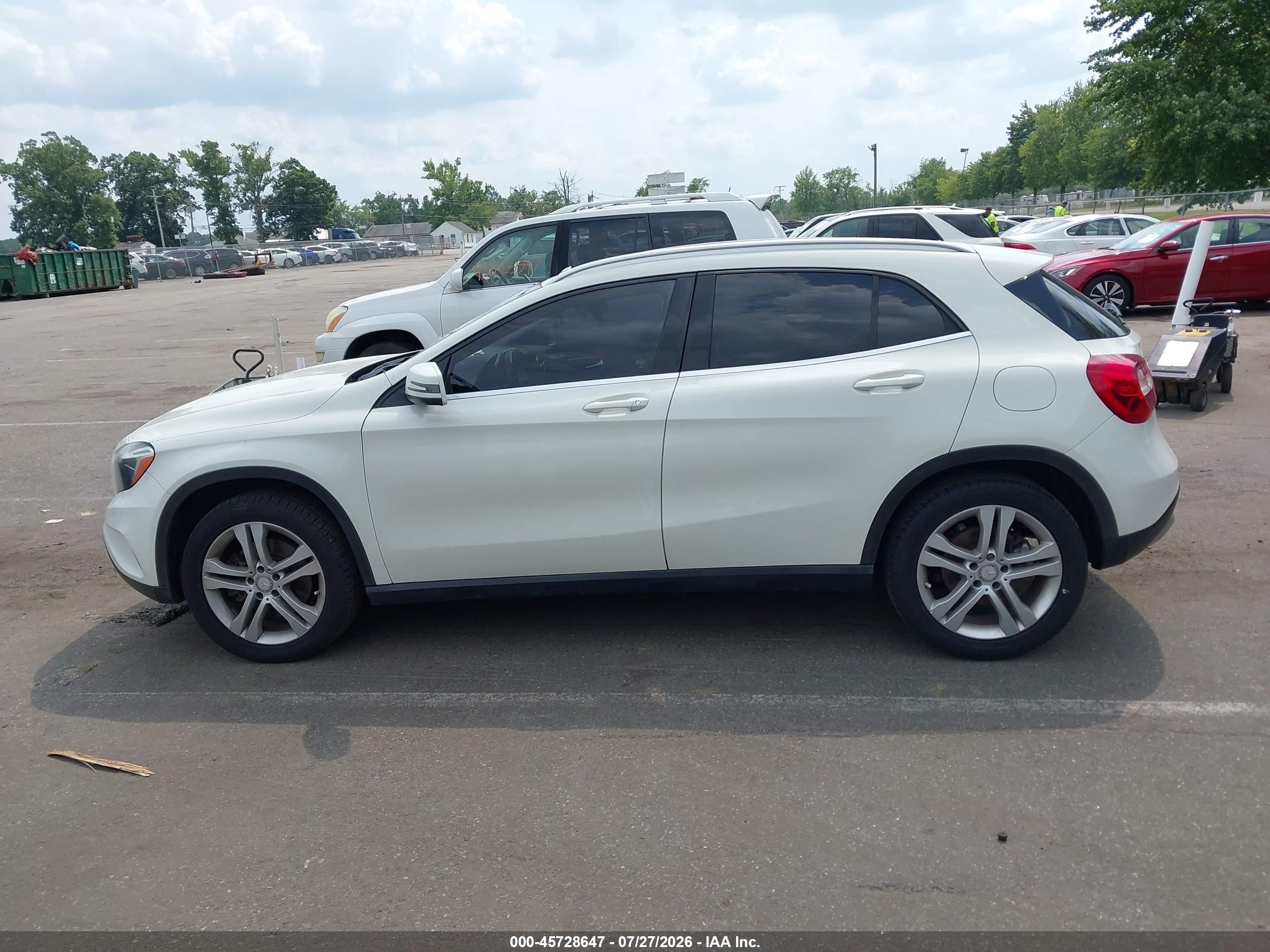 2015 MERCEDES-BENZ GLA 250 4MATIC