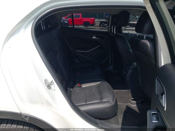 2015 MERCEDES-BENZ GLA 250 4MATIC