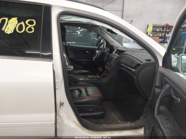 2014 CHEVROLET TRAVERSE 2LT — I5